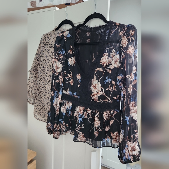 2 FOR 15$:  silky blouses - Picture 1 of 6